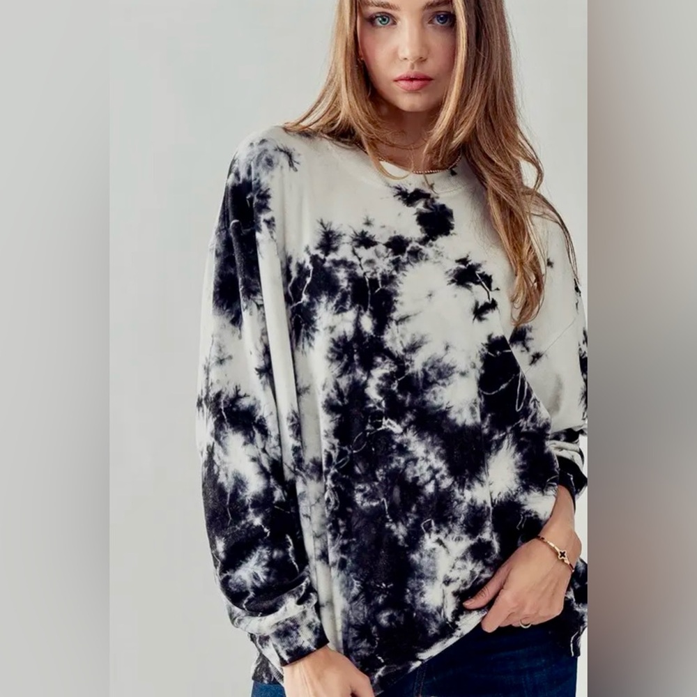 Black and Ivory Oversized Tie Dye Sweatshirt